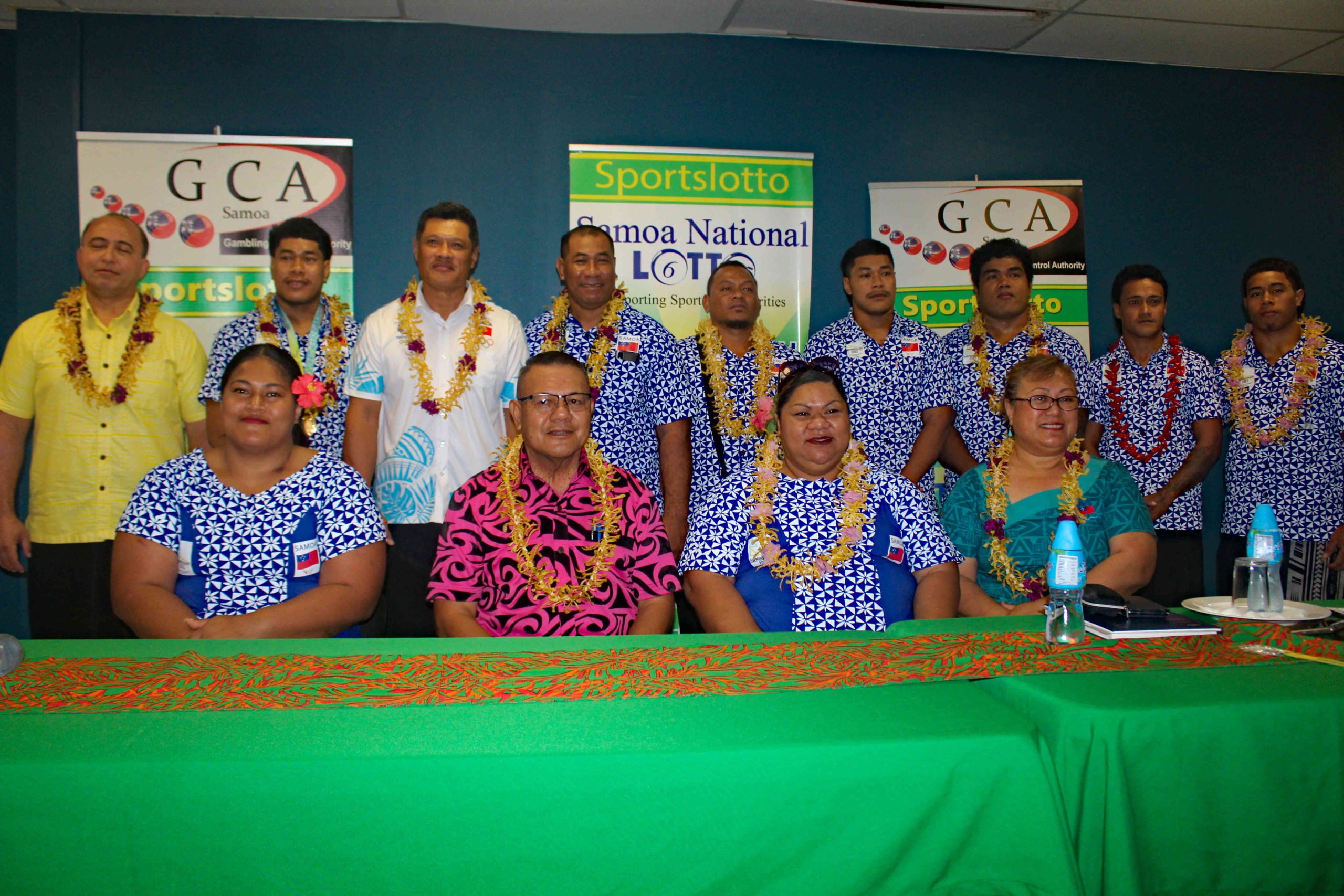 GOVERNMENT PRESENT AWARD FOR SAMOA’S GOLD MEDALIST IN THE COMMONWELATH GAMES 2022. (21 st October, 2022)